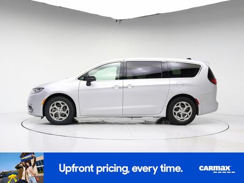 Silver 2024 Chrysler Pacifica Limited