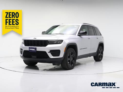 Silver 2024 Jeep Grand Cherokee Altitude