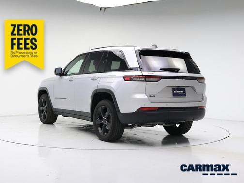 Silver 2024 Jeep Grand Cherokee Altitude