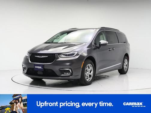 Gray 2023 Chrysler Pacifica Limited