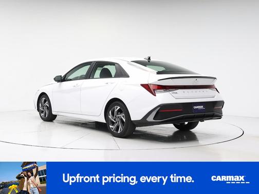 White 2025 Hyundai ELANTRA SEL Sport