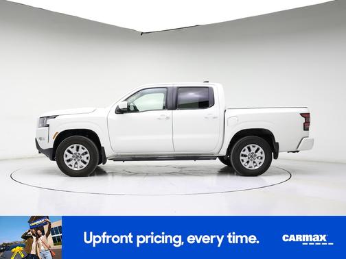 White 2022 Nissan Frontier SV