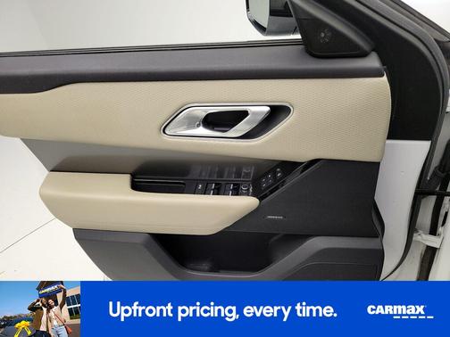 White 2018 Land Rover Range Rover Velar S