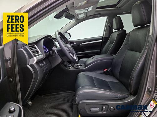 Gray 2019 Toyota Highlander XLE