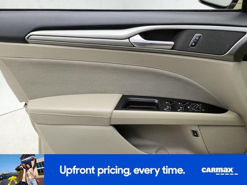 2017 Ford Fusion Hybrid SE