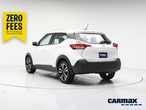 White 2020 Nissan Kicks SV