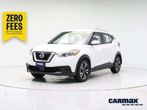 White 2020 Nissan Kicks SV