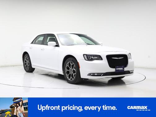 White 2018 Chrysler 300 S