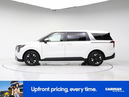 White 2025 Kia Carnival Hybrid LXS