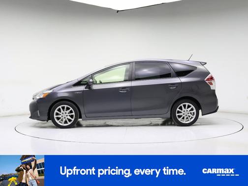 2017 Toyota Prius v Four