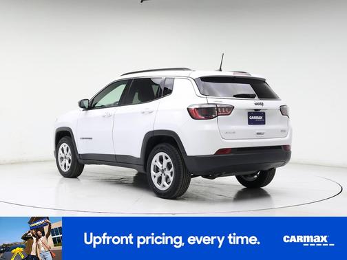 White 2025 Jeep Compass Latitude