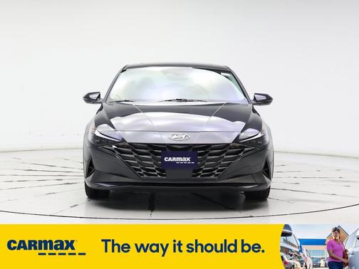 2022 Hyundai ELANTRA Limited