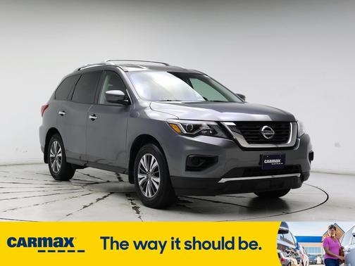 2020 Nissan Pathfinder S
