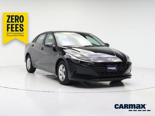 Black 2023 Hyundai ELANTRA SE