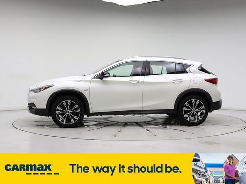 2018 INFINITI QX30 Premium