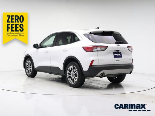 White 2022 Ford Escape SEL
