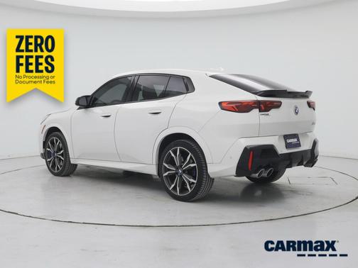 White 2024 BMW X2 M35i