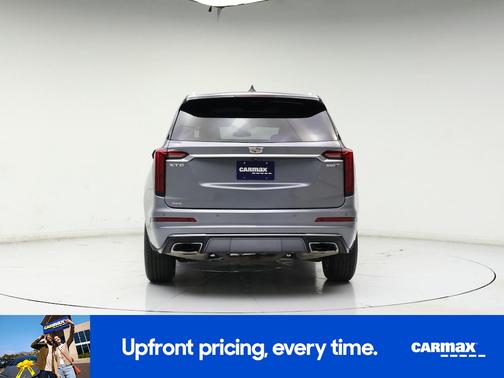 Gray 2021 Cadillac XT6 Luxury