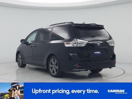 Black 2019 Toyota Sienna SE