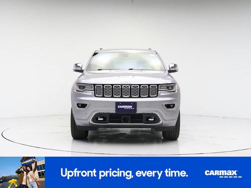 Silver 2017 Jeep Grand Cherokee Overland