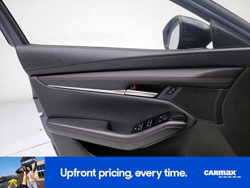 2025 Mazda Mazda3 Carbon Edition