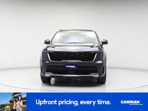 Gray 2024 Kia Sorento S