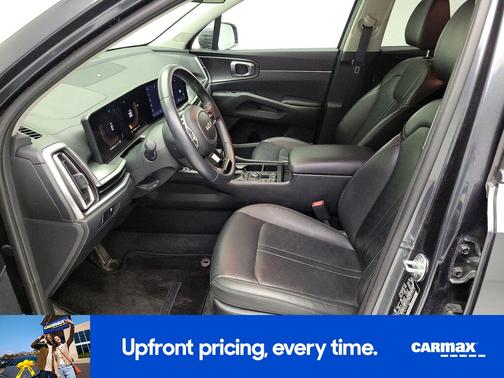 Gray 2024 Kia Sorento S