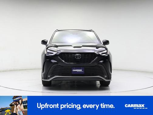Black 2025 Toyota Highlander XSE