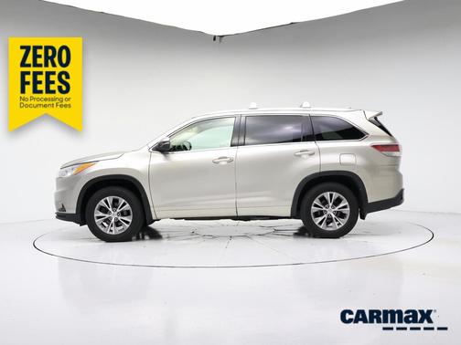 Gold 2014 Toyota Highlander XLE