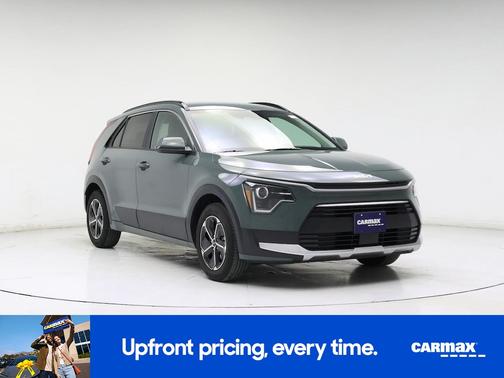 Green 2024 Kia Niro EX
