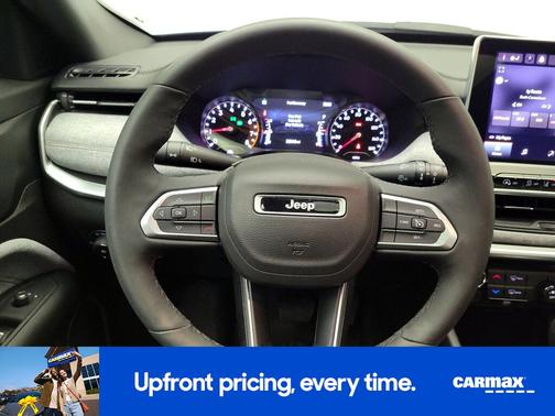 2023 Jeep Compass Latitude Lux