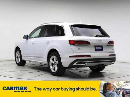2023 Audi Q7 Premium Plus