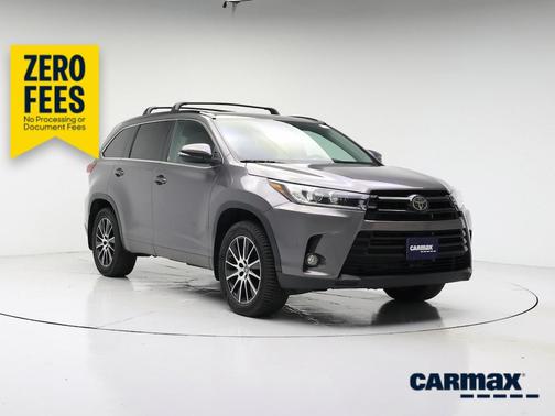 Gray 2018 Toyota Highlander SE