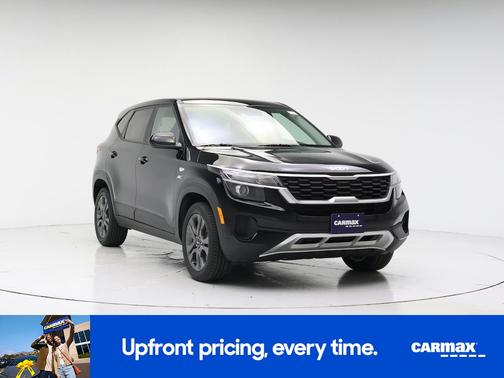 Black 2023 Kia Seltos LX