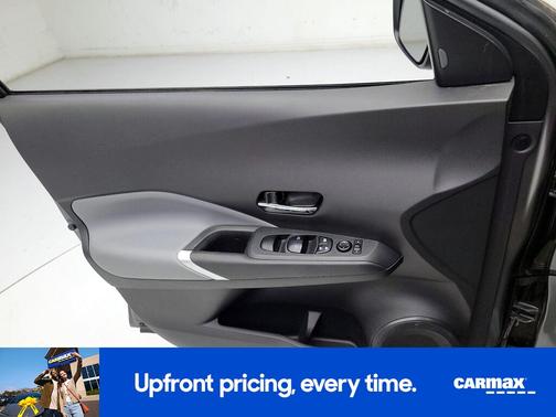 Gray 2021 Nissan Kicks SR