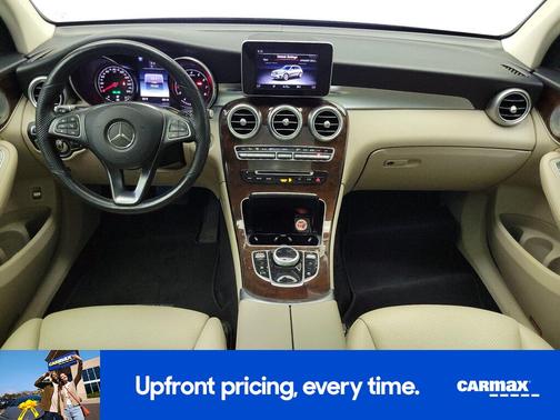 Gray 2019 Mercedes-Benz GLC 300
