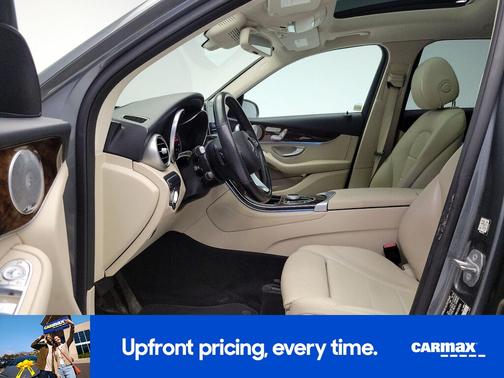 Gray 2019 Mercedes-Benz GLC 300