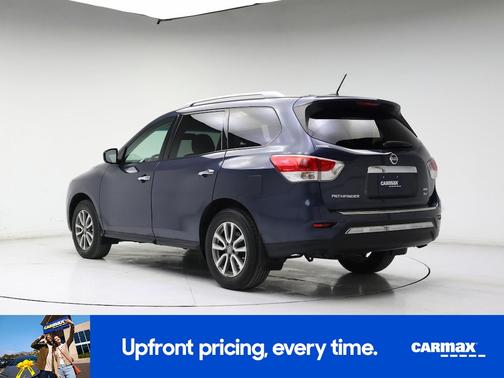 2016 Nissan Pathfinder SV