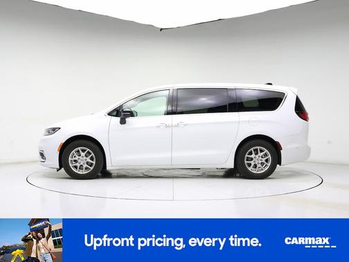 White 2024 Chrysler Pacifica Touring L