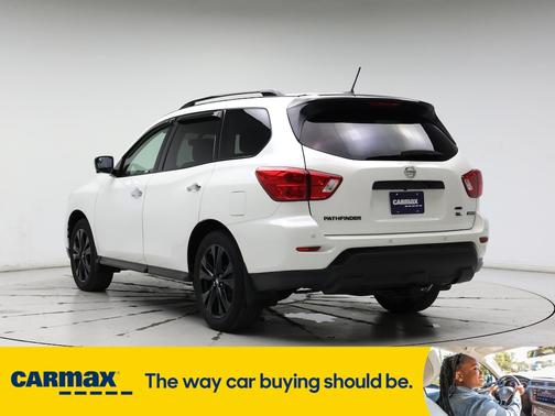 2018 Nissan Pathfinder SL