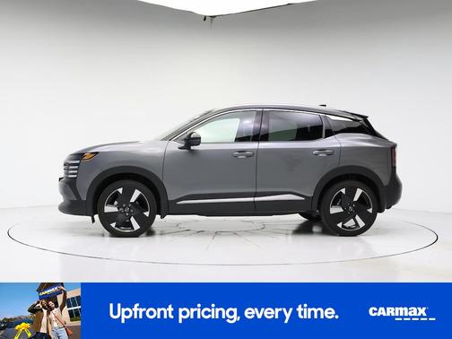 Gray 2025 Nissan Kicks SR