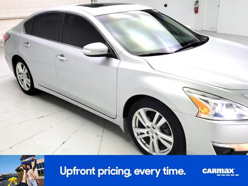 Silver 2014 Nissan Altima SL