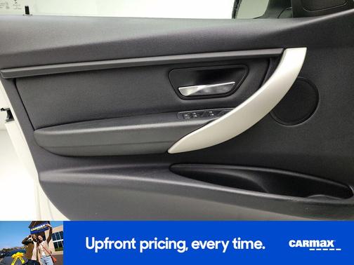 White 2015 BMW 320 XI