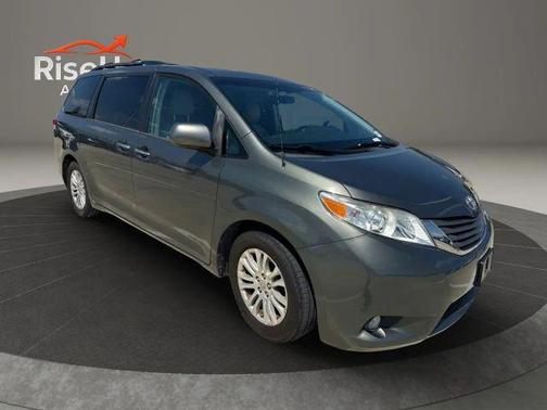 Gray 2013 Toyota Sienna XLE