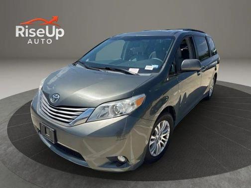Gray 2013 Toyota Sienna XLE
