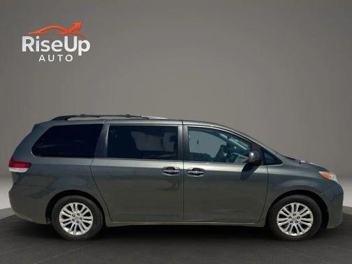 Gray 2013 Toyota Sienna XLE