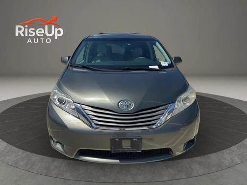 Gray 2013 Toyota Sienna XLE