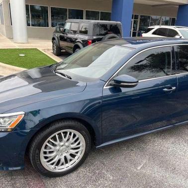 2018 Volkswagen Passat 2.0T SE w/ Technology