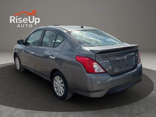 2016 Nissan Versa 1.6 SV
