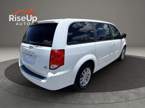 White 2014 Dodge Grand Caravan SXT